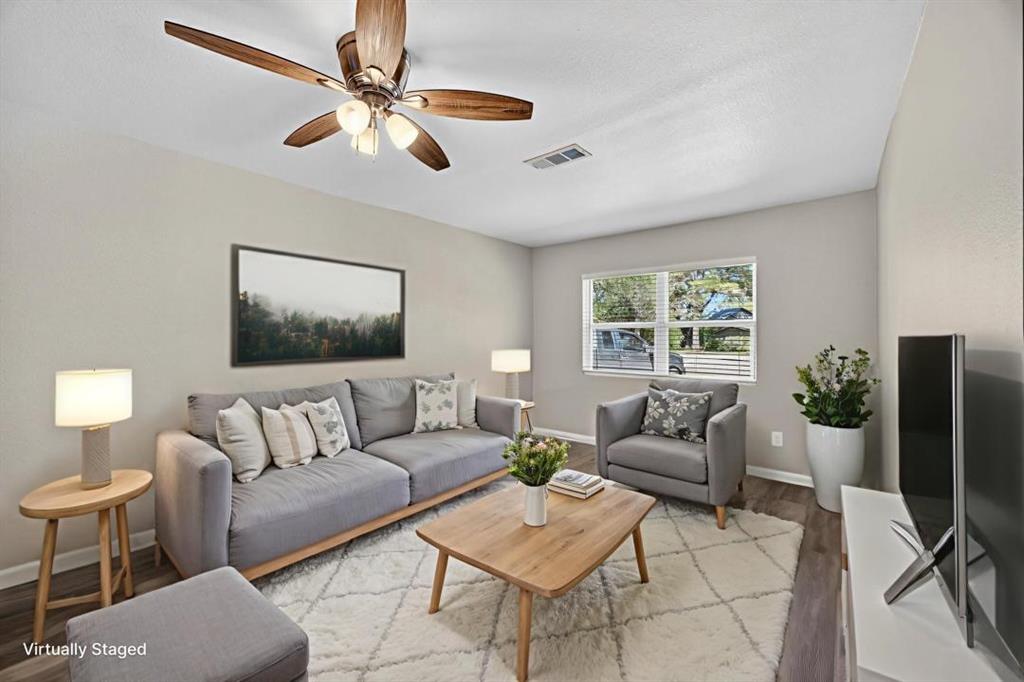 614 Lakeside Drive Drive