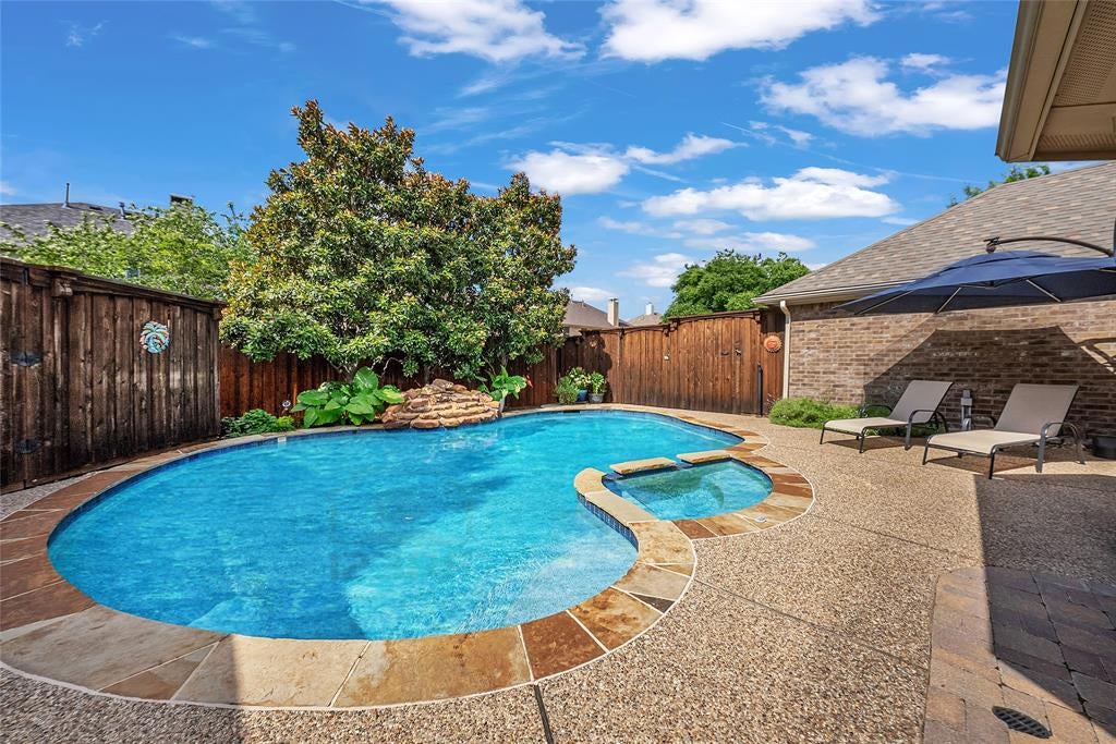 6208 Brownstone Drive