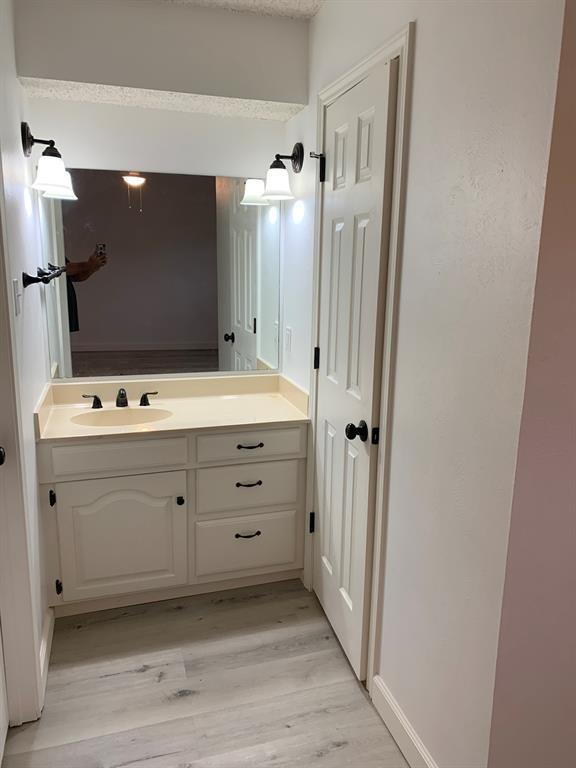 Woodvine Twnhs Add - Residential Lease