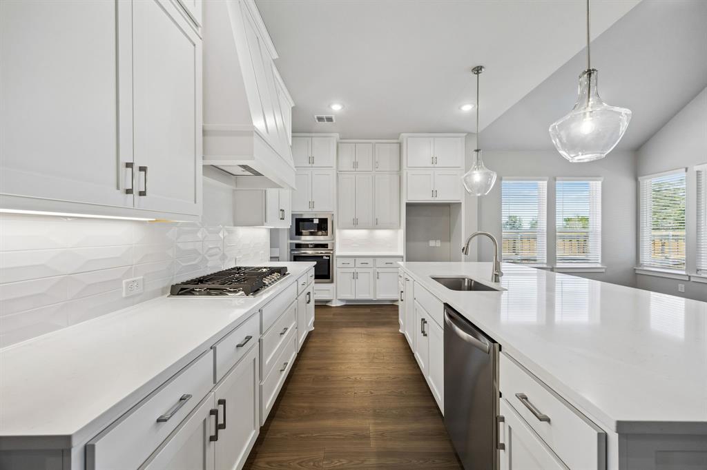 2423 Silver Spring Court