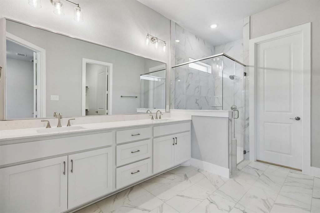 2423 Silver Spring Court
