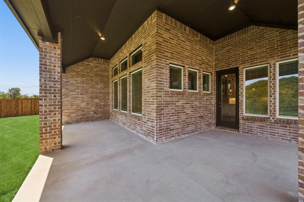 2423 Silver Spring Court