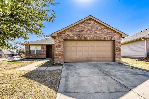 Photo of 1942 Castaway Drive, Grand Prairie, TX 75051 (MLS # 21147586)