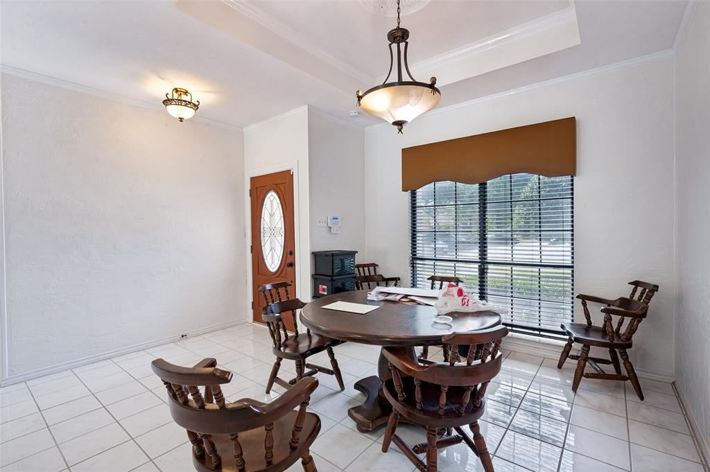 902 Kings Court