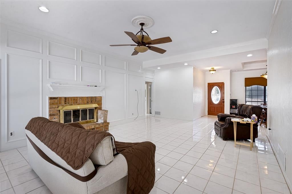 902 Kings Court
