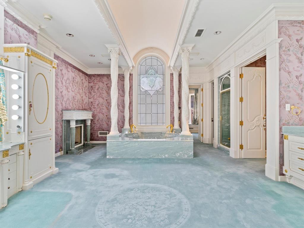 Chateau Blois - Residential