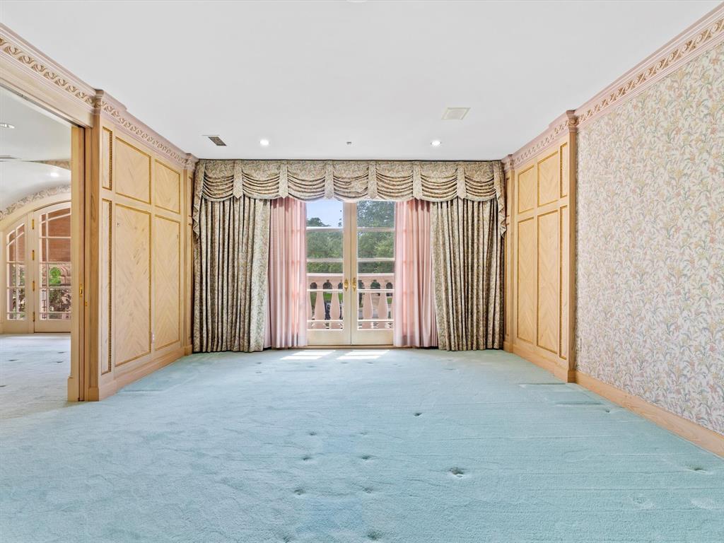 Chateau Blois - Residential