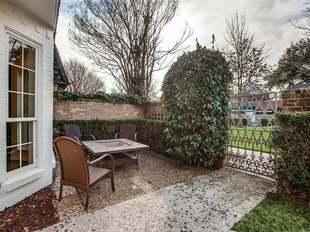 Town House Villa - Residential