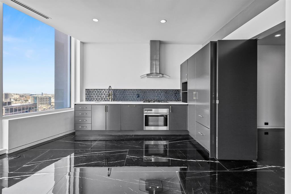 2430 Victory park 2701