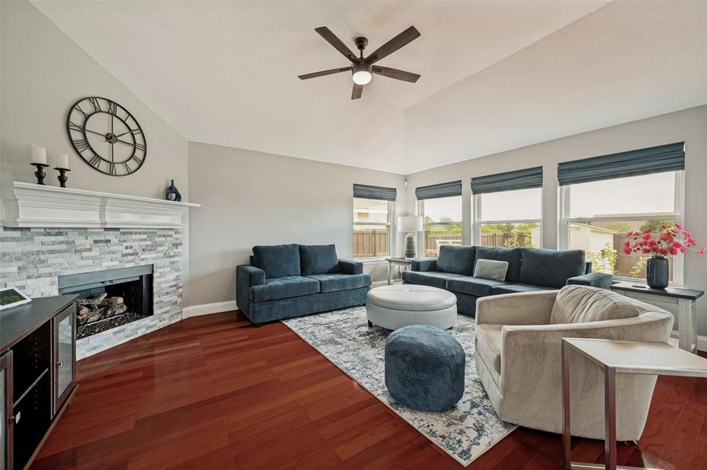6401 Calloway Drive