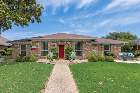 1405 Stonecrest Drive Richardson TX 75081