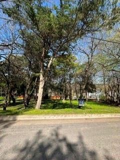 603 W Red Bird Lane