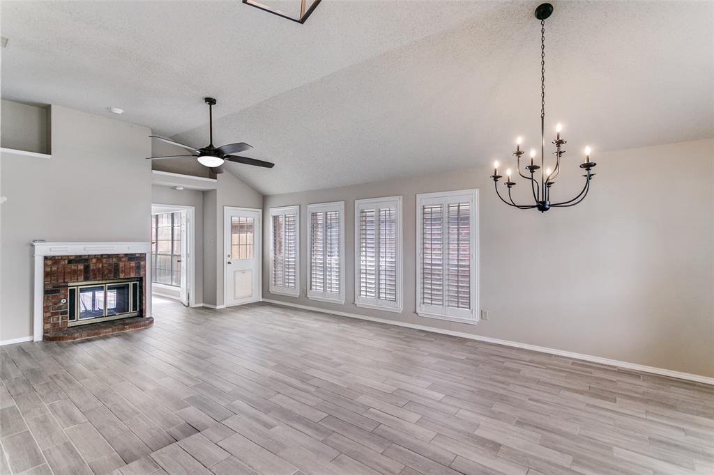 613 Willow Oak Street