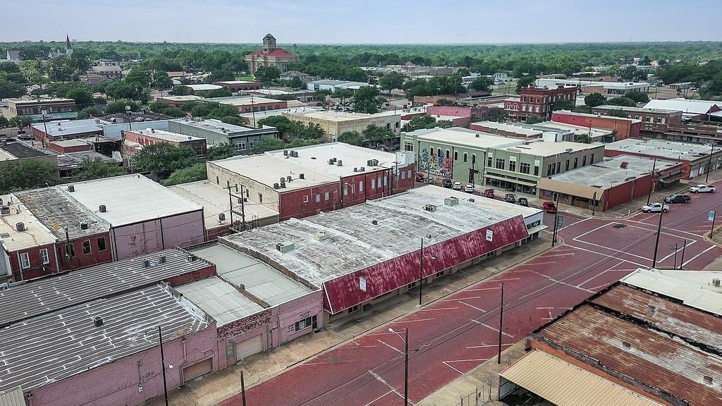 Corsicana - Commercial Sale