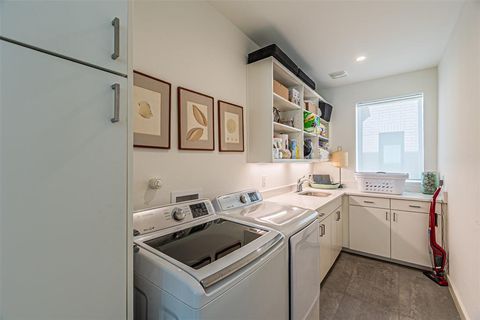 Tiny photo for 5135 Vickery Boulevard, Dallas, TX 75206 (MLS # 20994655)