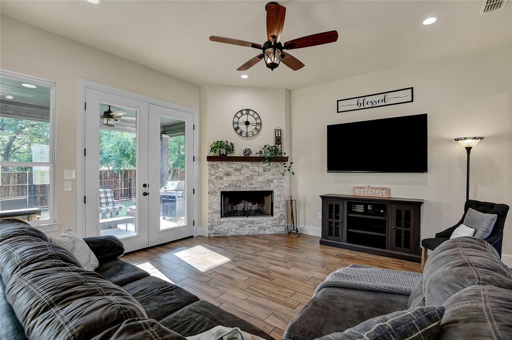 168 Lakeview Circle