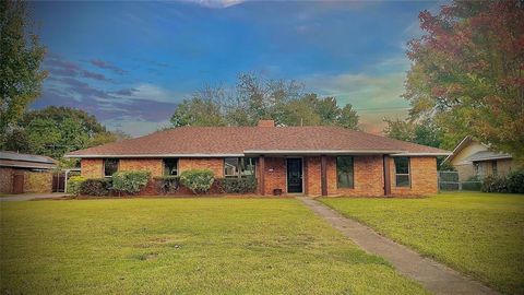 310 Lancashire Drive Bossier City LA 71111