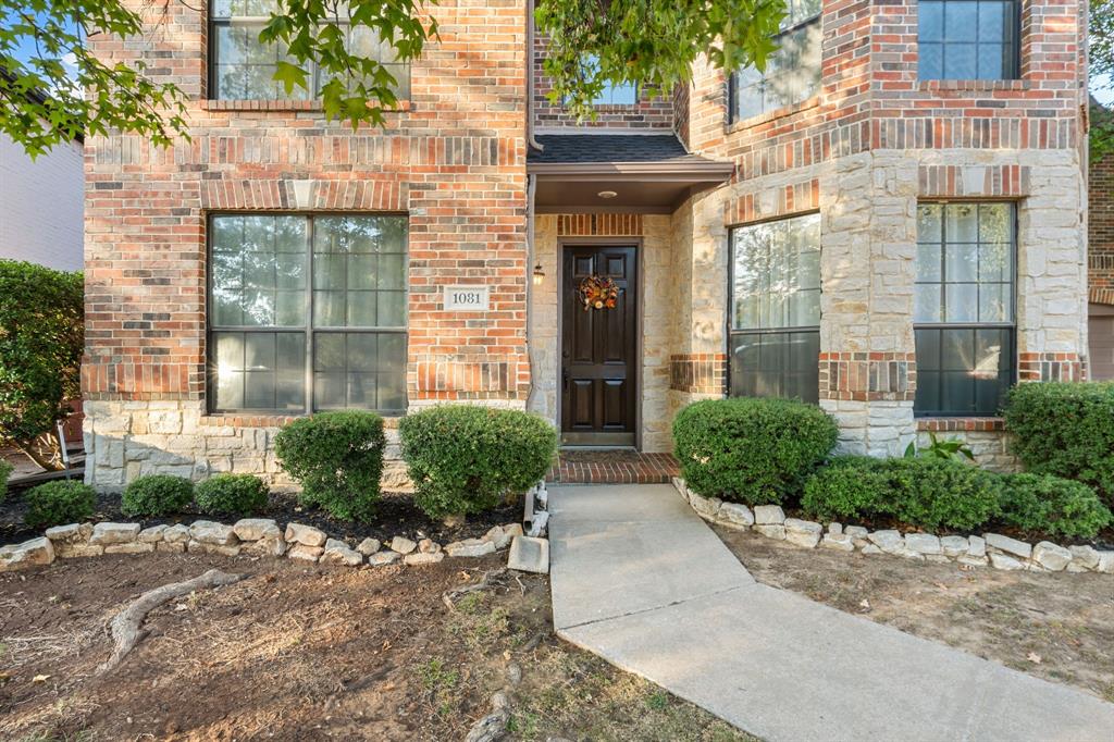 1081 Leisure Lane