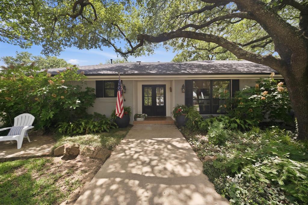 3612 Greenbriar Court