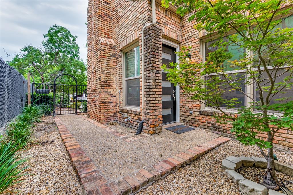 3422 Lovers Lane A