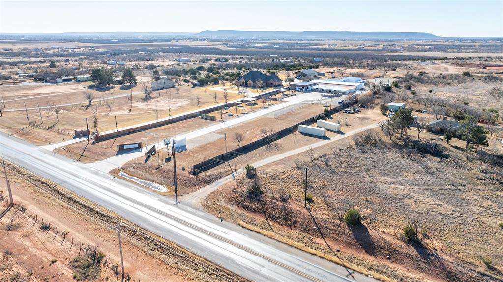 AO418 - Commercial Sale