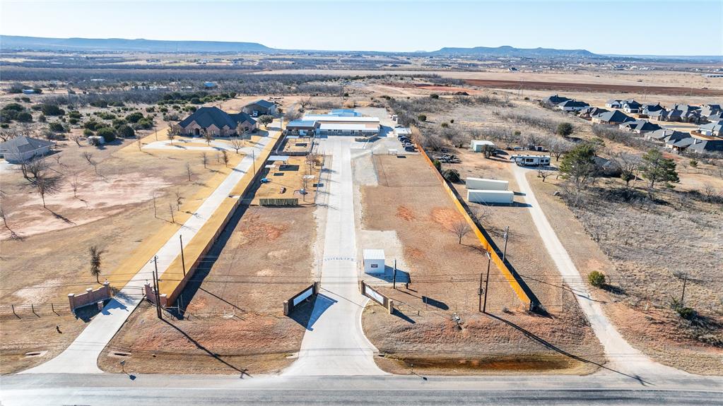 AO418 - Commercial Sale