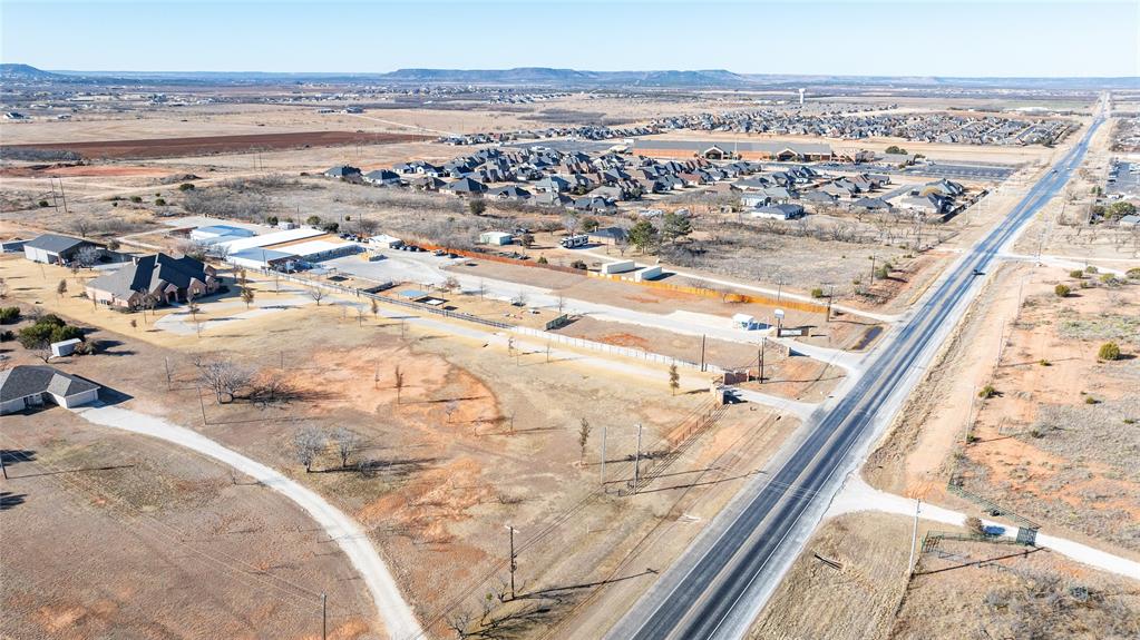 AO418 - Commercial Sale