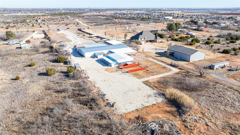 AO418 - Commercial Sale