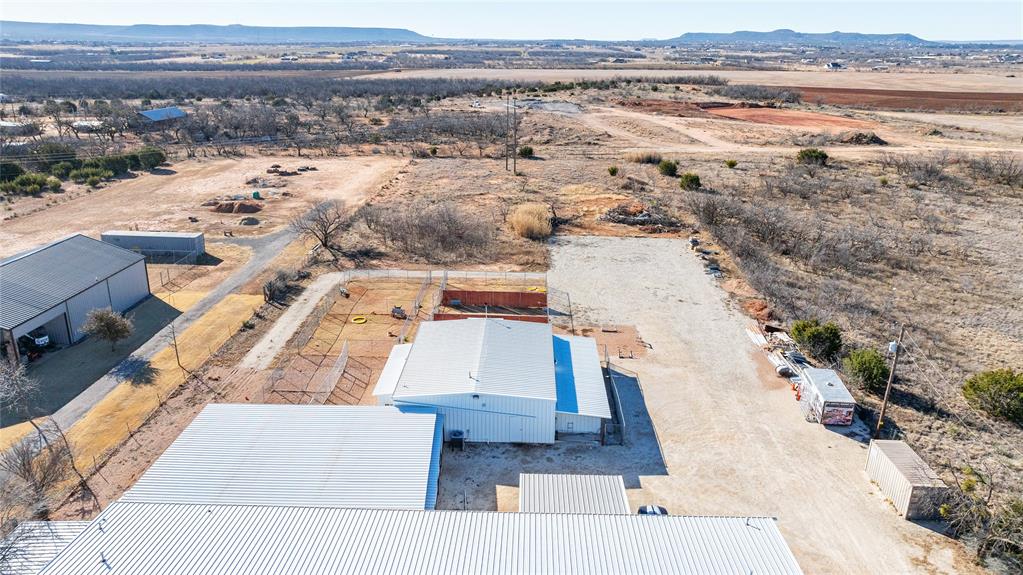 AO418 - Commercial Sale