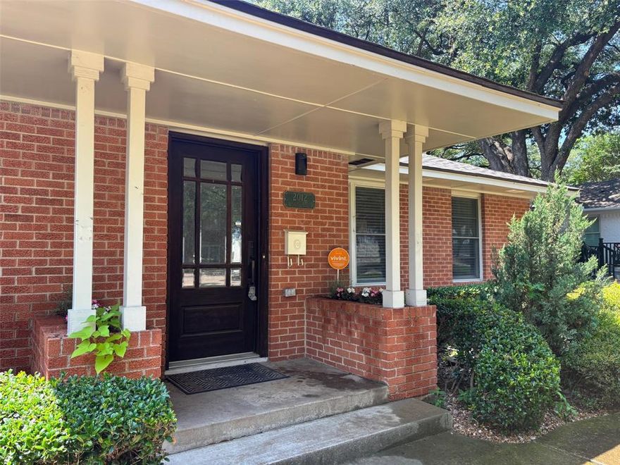 Welcome to 2012 Atlantic Avenue, a beautifully updated 3-bedroom, 2-bath home with a versatile bonus room located in the highly sought-after Stevens Park area of Dallas. This move-in-ready gem offers a perfect blend of comfort, style, and convenience — just steps from Stevens Park Golf Course, minutes from the sought after Bishop Arts area, walking distance to the scenic jogging trails, and minutes from major freeways for an easy commute anywhere in DFW.
Inside, you’ll love the modern updates and thoughtful touches throughout — including granite countertops, stainless steel appliances, and a washer & dryer that stay with the home. The spacious bonus room features its own full bath and closet, making it ideal for a guest suite, media room, or home office. Enjoy peace of mind with a brand-new roof (2025) and a detached two-car garage behind a gated driveway for added privacy and security. Step outside to your backyard oasis, perfect for entertaining or relaxing. The large, beautifully maintained yard features an 8-foot wood fence offering both privacy and charm — ideal for gatherings with family and friends. This tight-knit, peaceful neighborhood is known for its community pride, friendly neighbors, and well-kept homes. Seller is offering $10,000 in concessions — perfect for closing costs or interest rate buy-down!
This home qualifies for a limited-time lender-paid 2-1 buydown— reduced monthly payments for the first 2 years at no cost to the buyer or seller. 

Highlights:
3 Bedrooms + Bonus Room (with full bath & closet)
2 Full Bathrooms
Granite Countertops & Stainless-Steel Appliances
Washer & Dryer Included
Brand New Roof (2025)
Detached 2-Car Garage with Gated Driveway
Spacious Backyard with 8-Foot Privacy Fence
Close to Stevens Park Golf Course, Trails & Freeways
Peaceful, Well-Maintained Community
Don’t miss this opportunity to own a move-in-ready home in one of Dallas’s most charming areas. Schedule your private tour today!