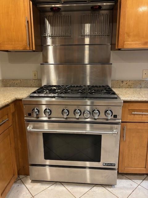 Hampton Plaza - Residential