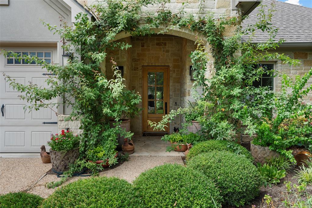 4813 Lochinvar Court
