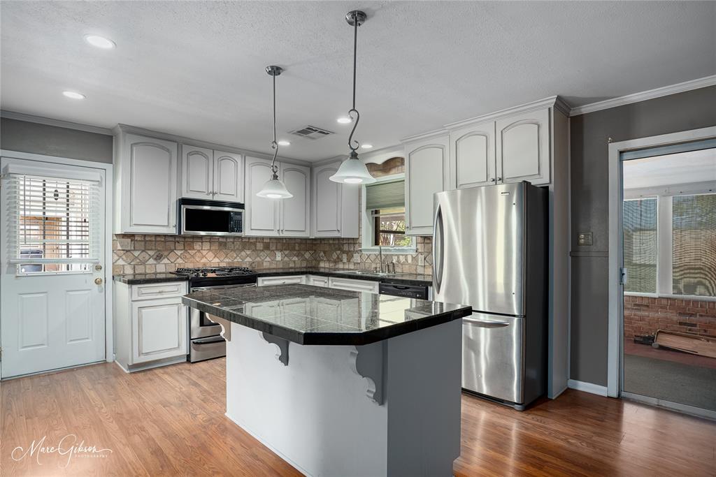 Shady Grove 01 - Residential