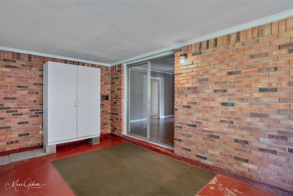 Shady Grove 01 - Residential