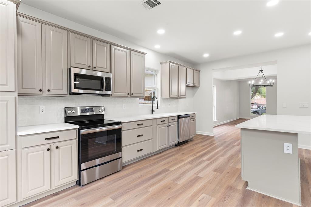 5423 Bryce Canyon Court