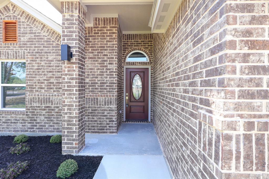 710 Narrow Street