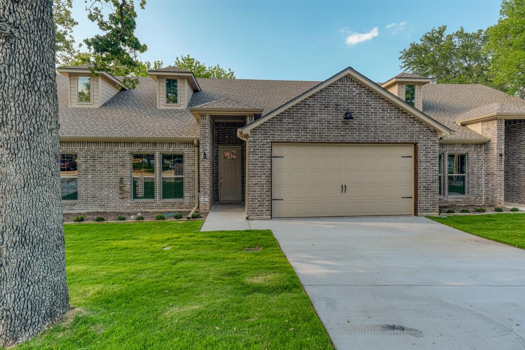 506,508,510 W West Oak Street