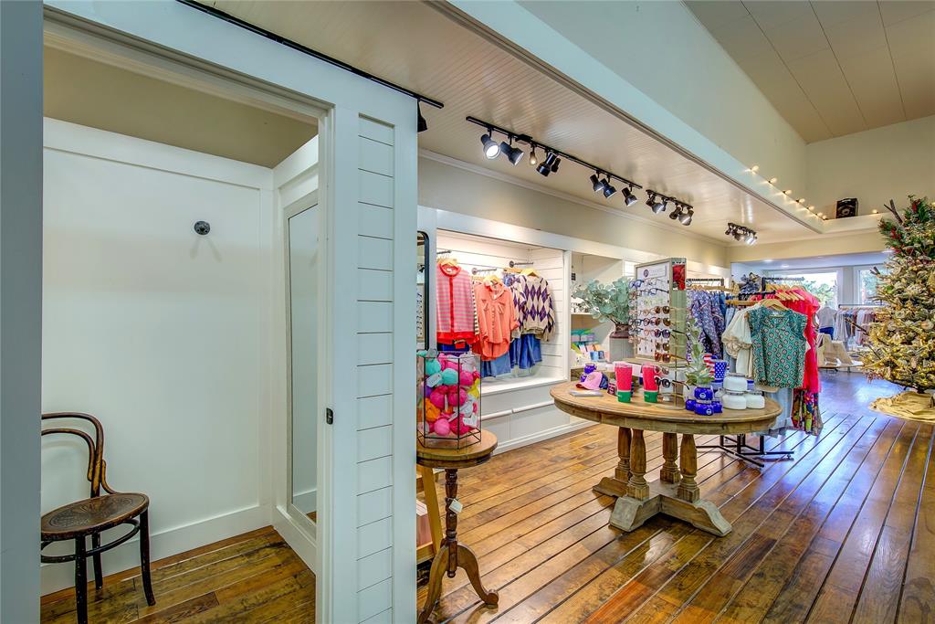 none - Commercial Sale