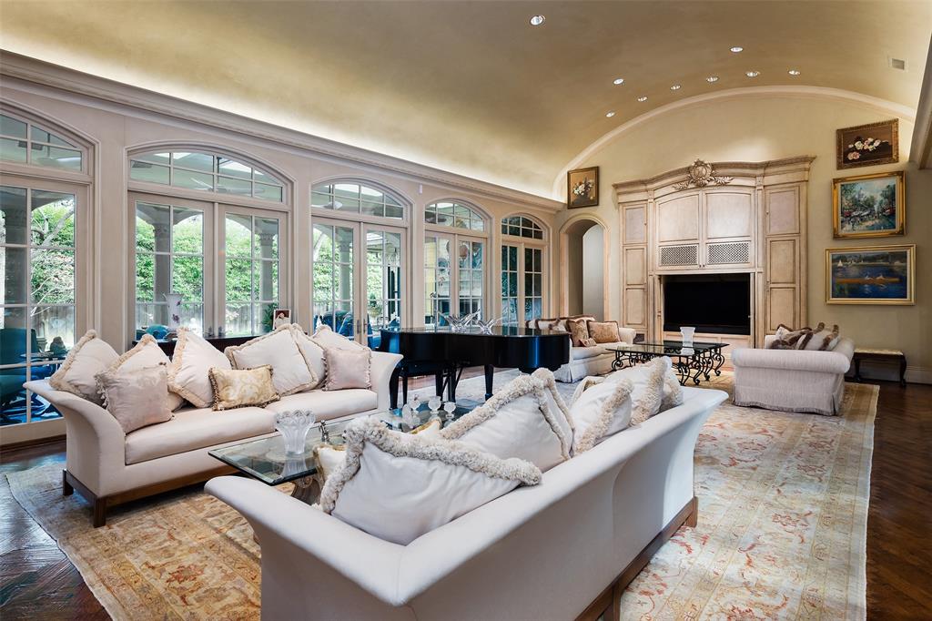 Hillcrest Park - Residential