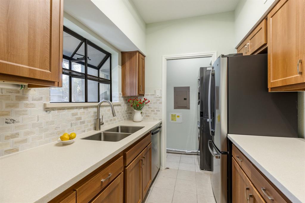 Townbluff Condo - Residential