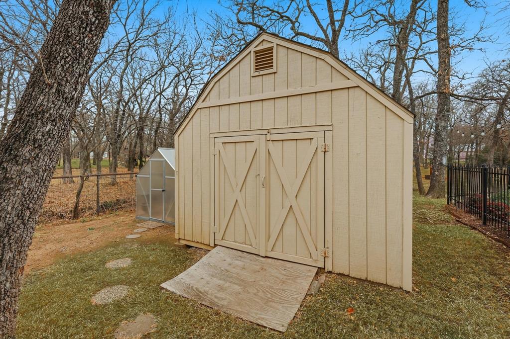 Shadow Wood Estates - Residential