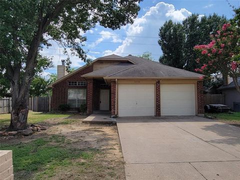 6036 Maple Leaf Drive Arlington TX 76017