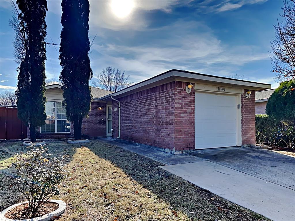 Hillside Oaks Ph 05 01 - Residential Lease