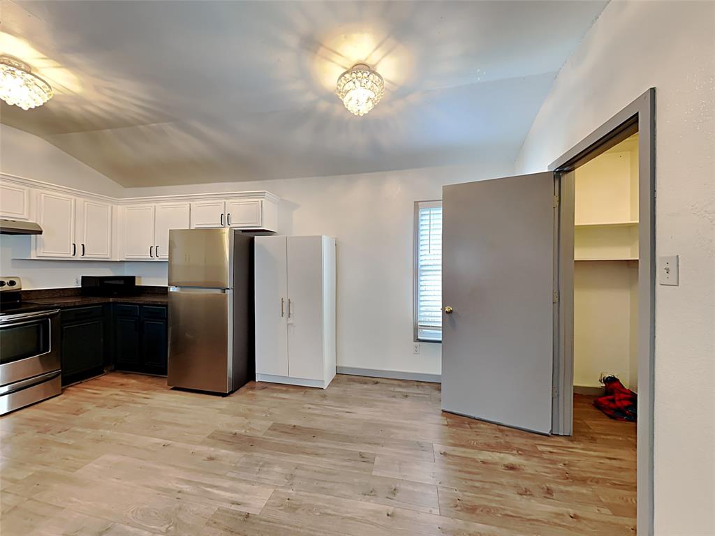 Hillside Oaks Ph 05 01 - Residential Lease