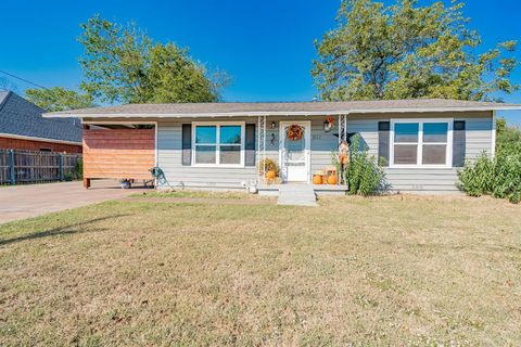 A home in Mabank