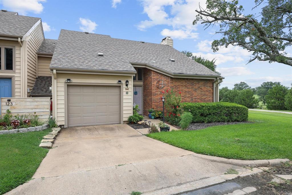 124 Summer View Lane