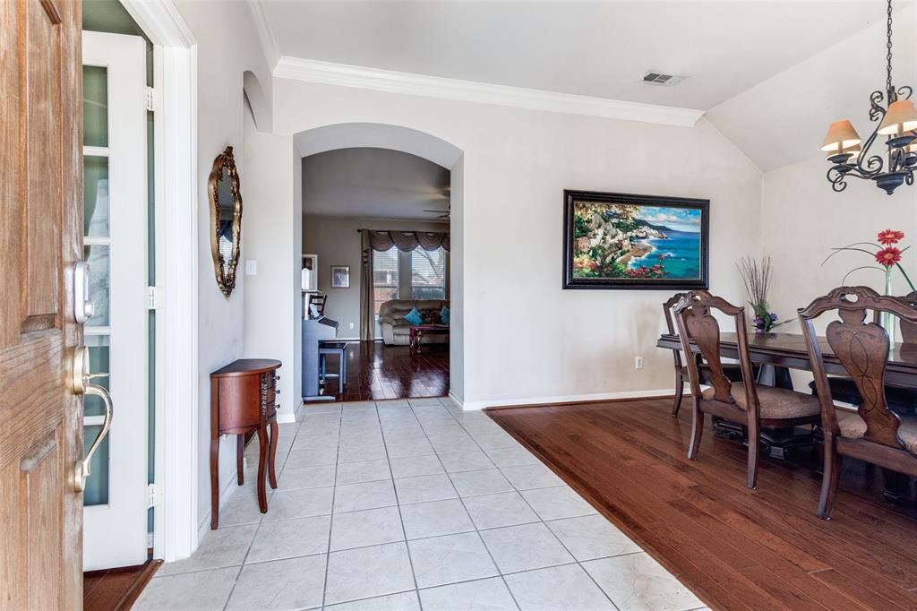 1204 Stonehedge Place