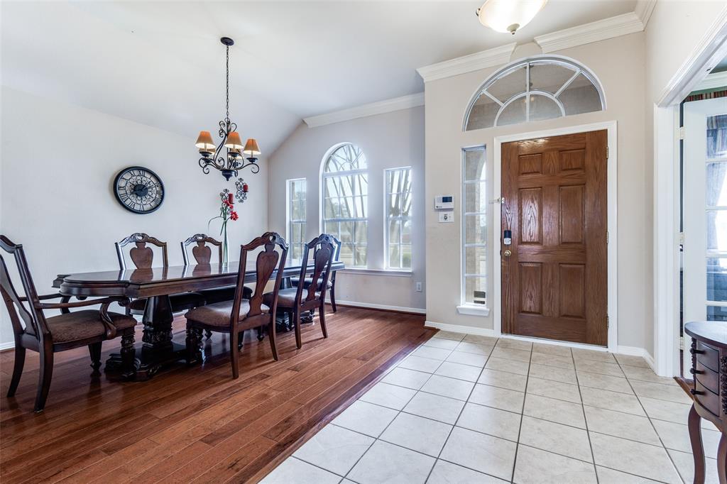 1204 Stonehedge Place