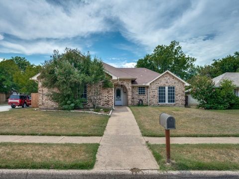 6501 Patsy Lane Watauga TX 76148