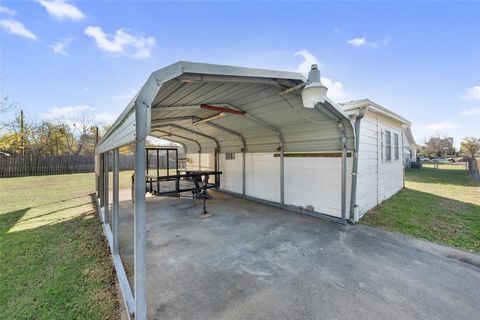 A home in Sulphur Springs